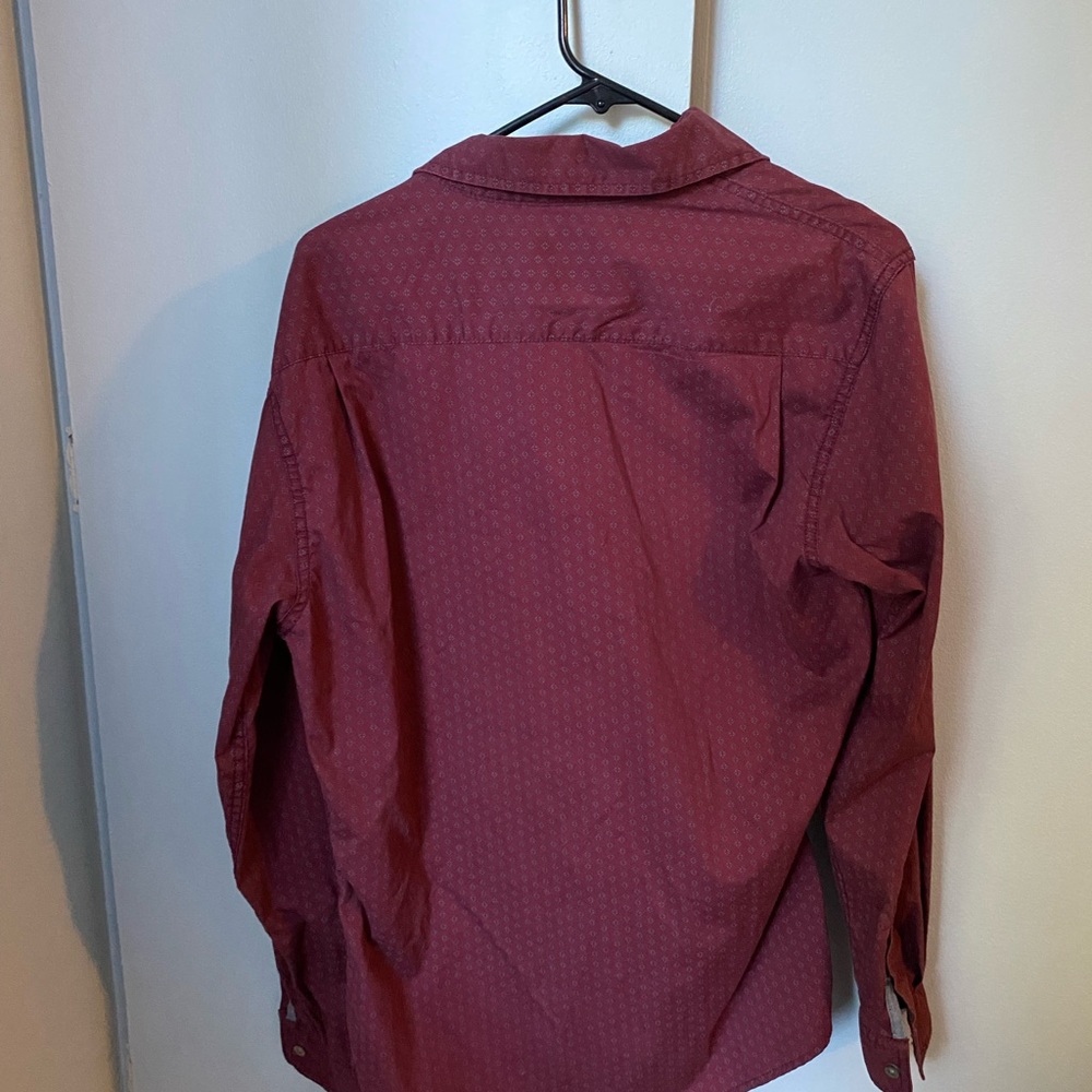 Button down - Picture 3 of 3